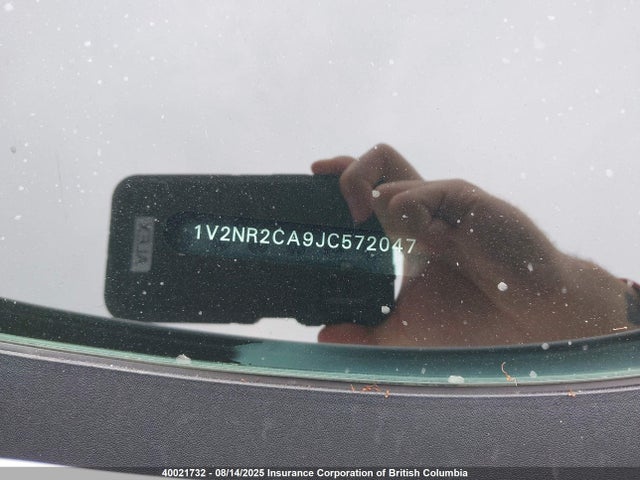 Volkswagen 2018 2018 1V2NR2CA9JC572047 Image 18