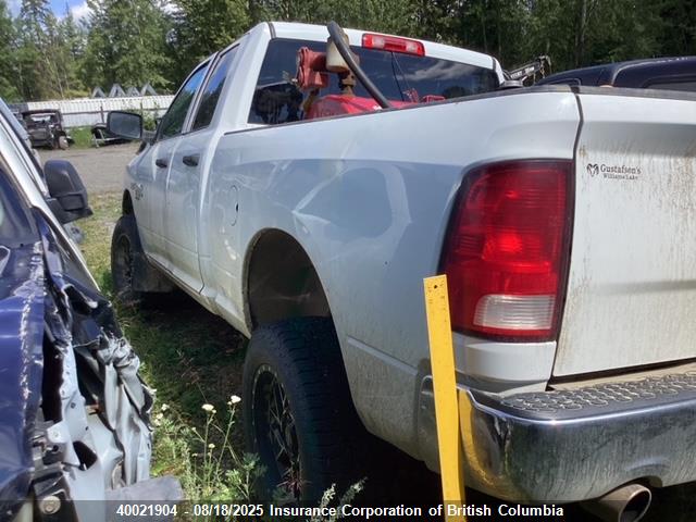 RAM 1500 2019 1C6RR7FT7KS595628 Image 3