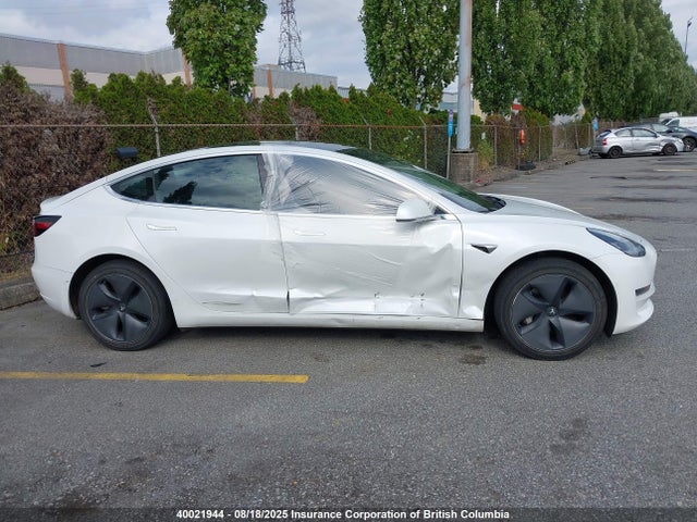 Tesla 2020 2020 5YJ3E1EA2LF715762 Image 13