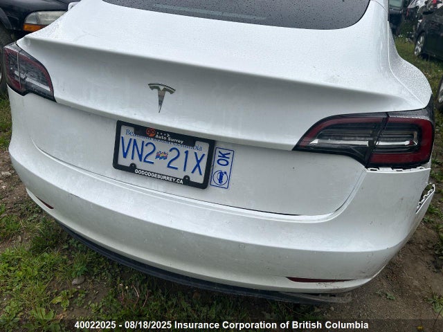 5YJ3E1EA0MF051267 Tesla 2021