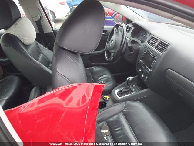 3VWLL7AJ4EM426165 Volkswagen Jetta