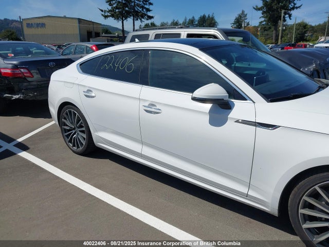 Audi 2018 2018 WAUBNCF57JA075530 Image 12