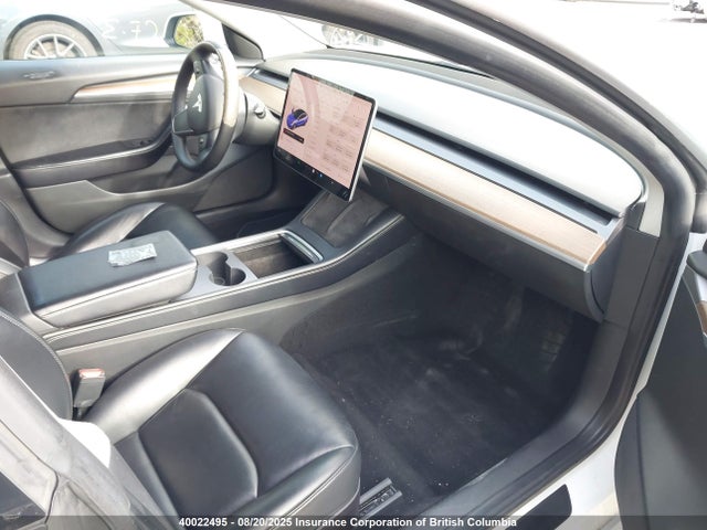 5YJ3E1EB1NF128867 Tesla 2022