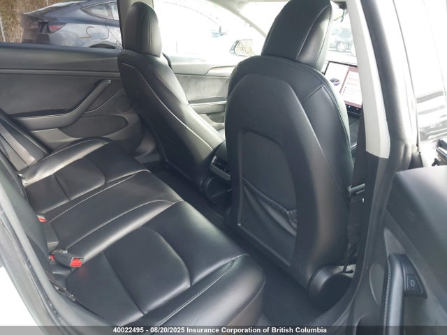 5YJ3E1EB1NF128867 Tesla 2022