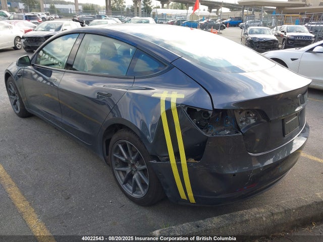 Tesla 2022 2022 5YJ3E1EAXNF208983 Image 3