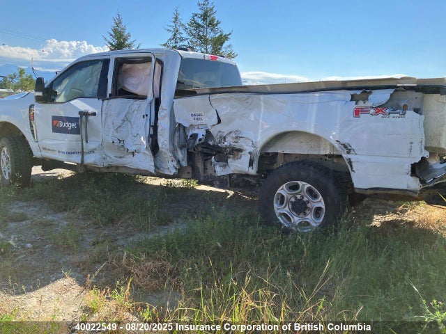 Ford 2025 2025 1FT8W3BT8SEC71629 Image 3