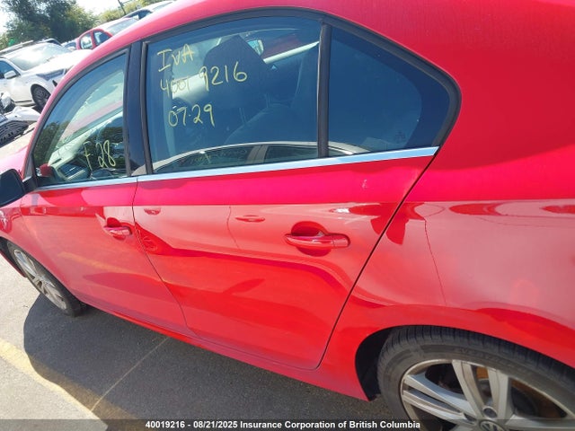 3VWL07AJ0FM339499 Volkswagen 2015