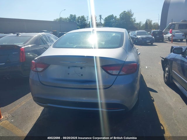 1C3CCCABXFN506862 Chrysler 2015