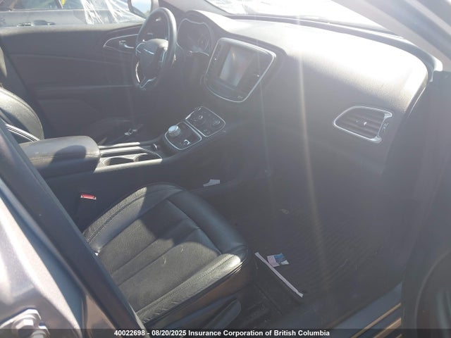 1C3CCCABXFN506862 Chrysler 2015