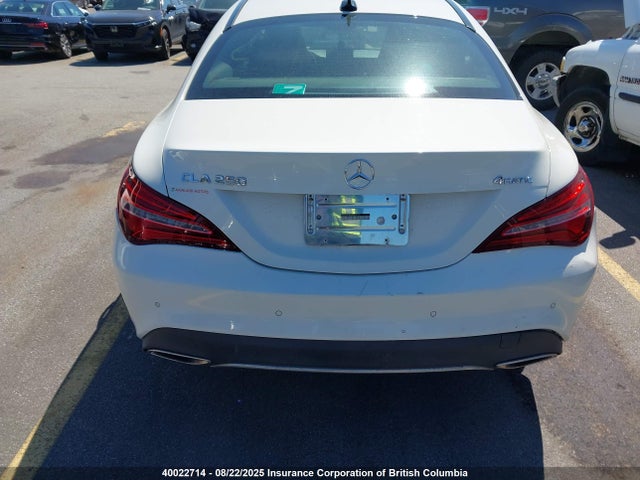 Mercedes-Benz 2018 2018 WDDSJ4GB4JN528722 Image 16