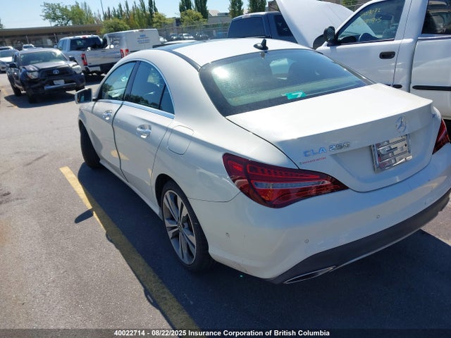 Mercedes-Benz 2018 2018 WDDSJ4GB4JN528722 Image 3