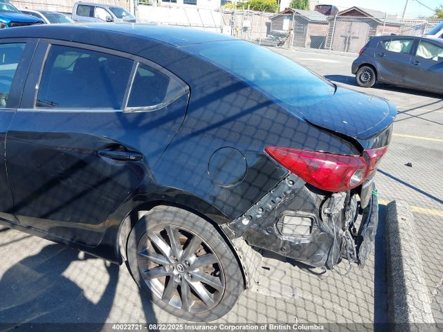 3MZBN1W30JM214239 Mazda py