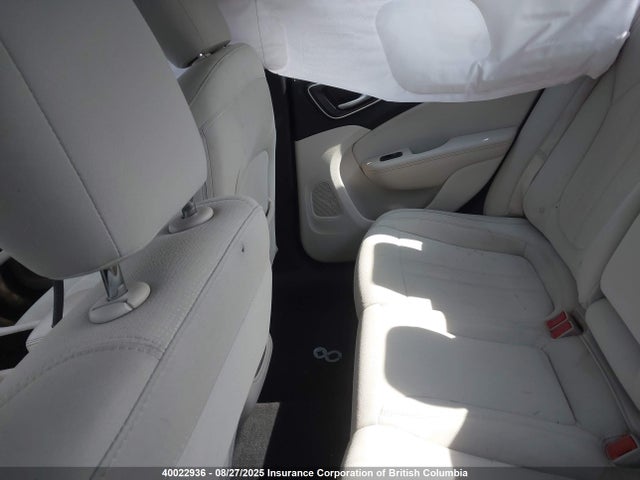 Chrysler 2016 2016 1C3CCCFB5GN180513 Image 8