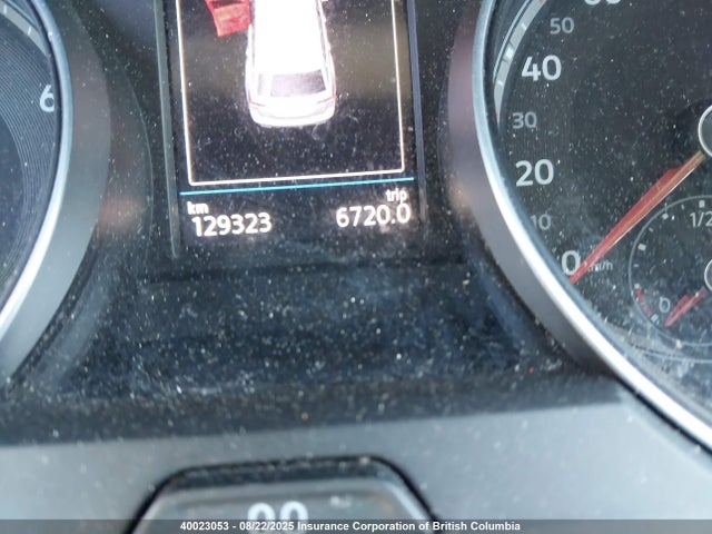 Volkswagen 2018 2018 1V2MR2CA8JC568180 Image 14