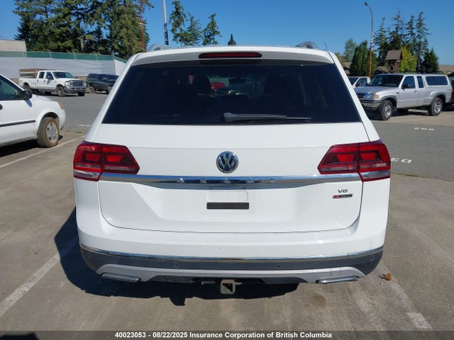 Volkswagen 2018 2018 1V2MR2CA8JC568180 Image 15
