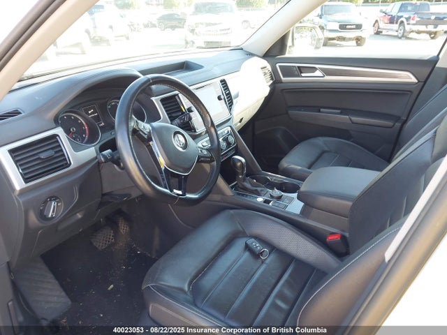 Volkswagen 2018 2018 1V2MR2CA8JC568180 Image 5