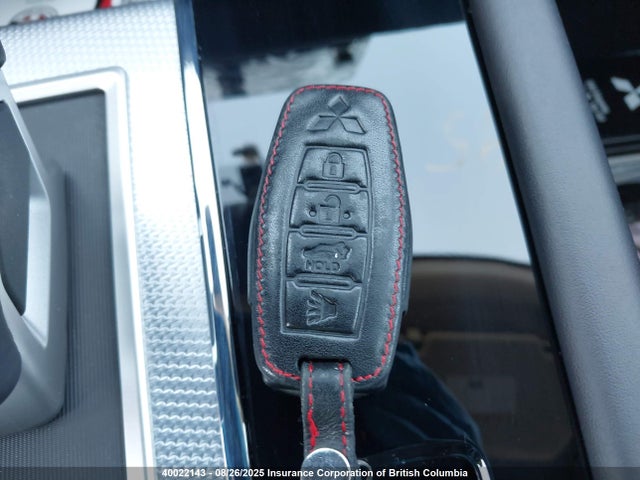 JA4J4WA81RZ618687 Mitsubishi Outlander
