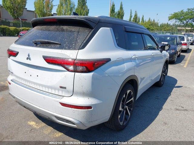 JA4J4WA81RZ618687 Mitsubishi Outlander