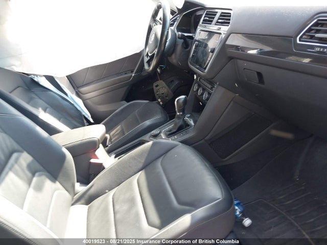 3VV4B7AX1JM195851 Volkswagen 2018