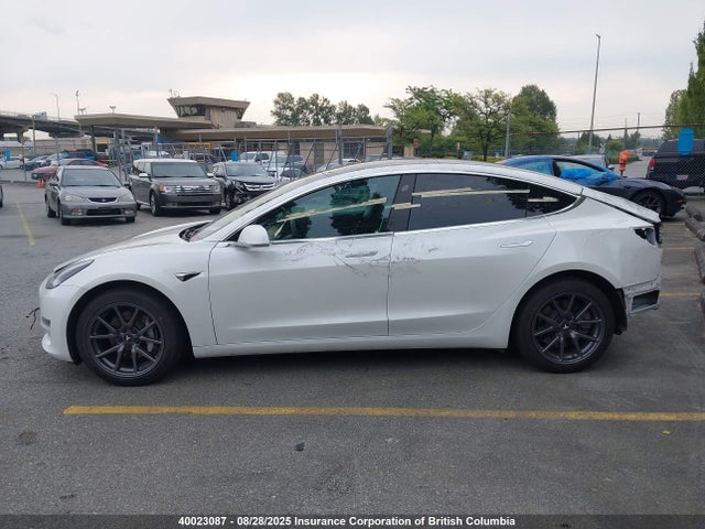 5YJ3E1EA6LF627703 Tesla MODEL 3