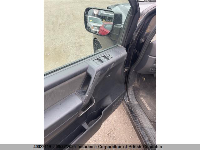 Nissan 2014 2014 1N6AA0EJ0EN500556 Image 9