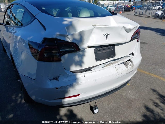 5YJ3E1EA2MF048872 Tesla MODEL 3