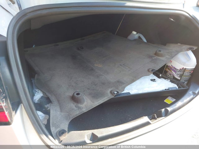 5YJ3E1EA7LF626169 Tesla 2020