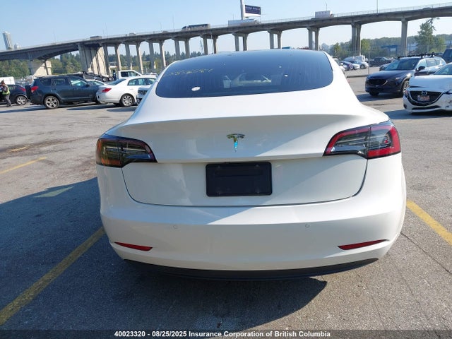 5YJ3E1EA7LF626169 Tesla 2020