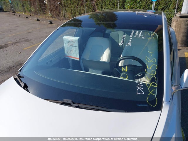 5YJ3E1EA7LF626169 Tesla 2020