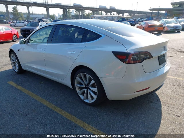 5YJ3E1EA7LF626169 Tesla 2020