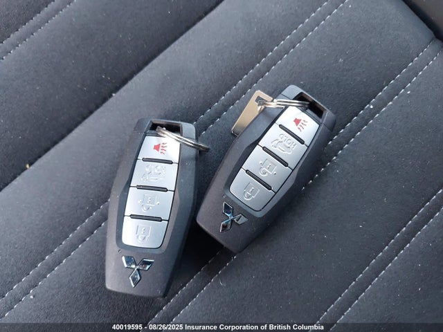 Mitsubishi Outlander 2025 JA4T5VA91SZ611897 Image 11