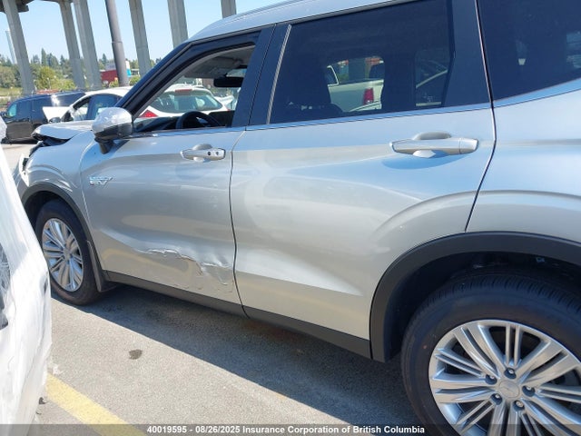 Mitsubishi Outlander 2025 JA4T5VA91SZ611897 Image 14
