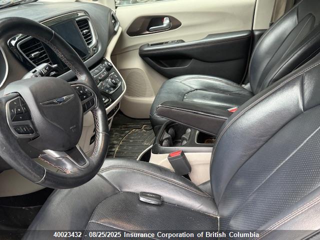 2C4RC1EG7JR290304 Chrysler 2018