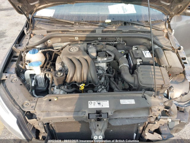 3VW2K7AJ8EM357933 Volkswagen Jetta
