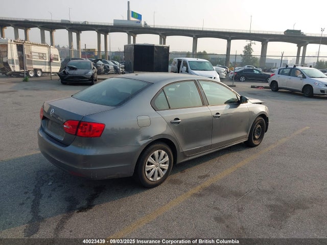 3VW2K7AJ8EM357933 Volkswagen Jetta
