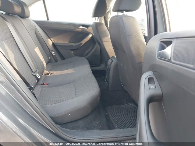 3VW2K7AJ8EM357933 Volkswagen Jetta