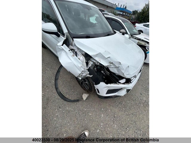3VV2B7AX8JM021265 Volkswagen Tiguan