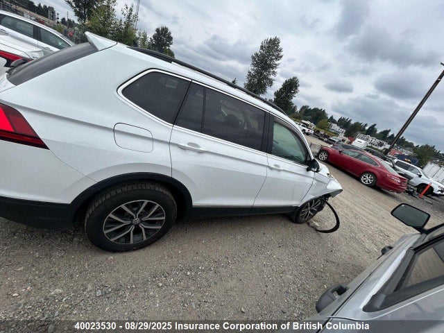 3VV2B7AX8JM021265 Volkswagen Tiguan
