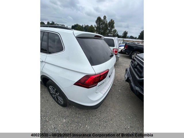 3VV2B7AX8JM021265 Volkswagen Tiguan