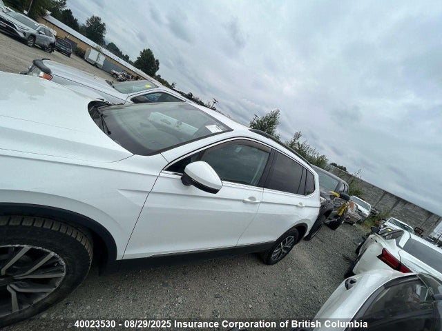 3VV2B7AX8JM021265 Volkswagen Tiguan