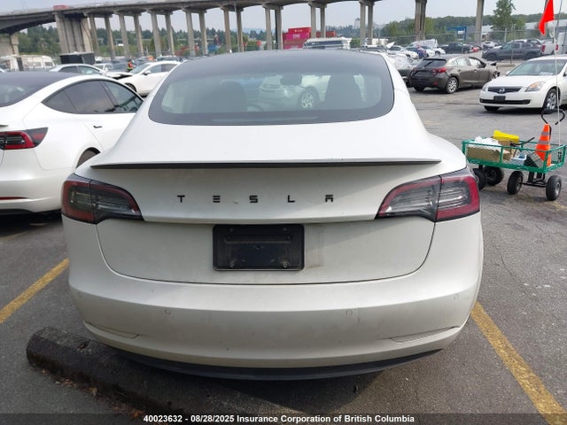 5YJ3E1EAXKF401341 Tesla MODEL 3