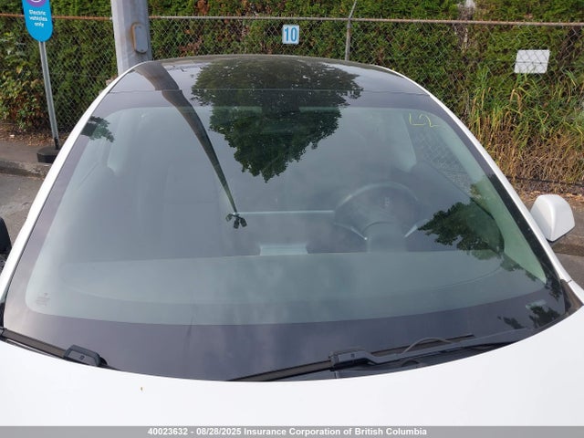 5YJ3E1EAXKF401341 Tesla MODEL 3