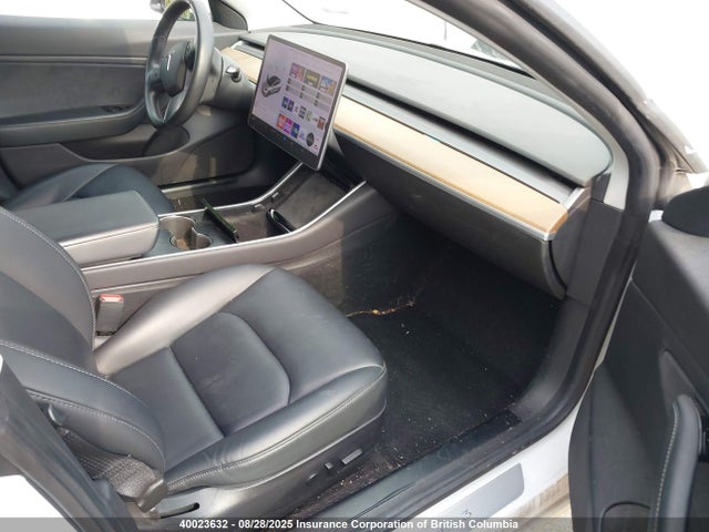 5YJ3E1EAXKF401341 Tesla MODEL 3