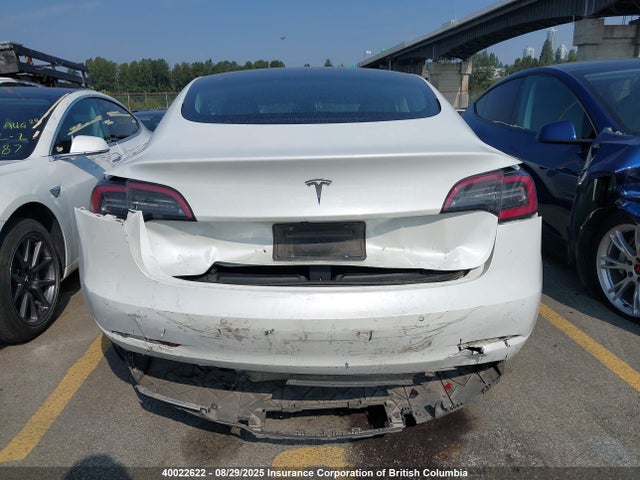 5YJ3E1EA0MF868433 Tesla MODEL 3