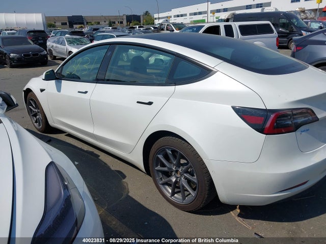 5YJ3E1EA6NF173746 Tesla MODEL 3