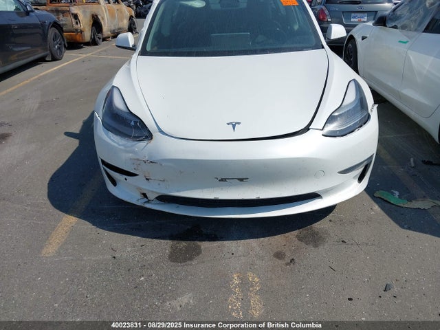 5YJ3E1EA6NF173746 Tesla MODEL 3