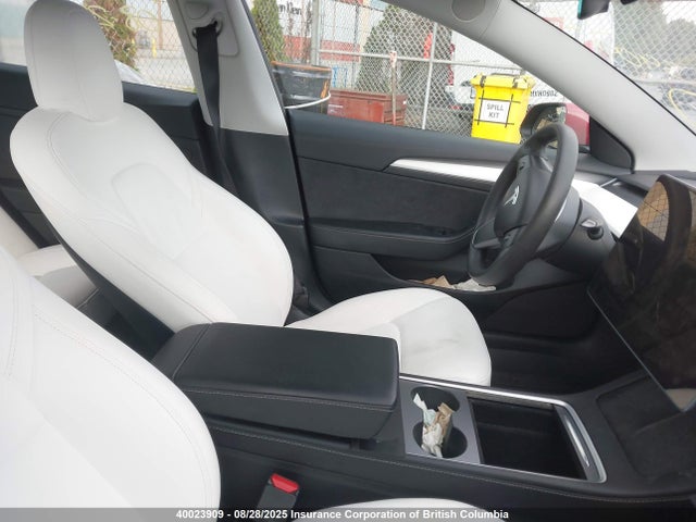 5YJ3E1EA6NF202128 Tesla MODEL 3