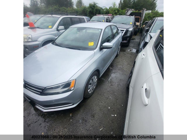3VW2K7AJ2FM427394 Volkswagen Jetta