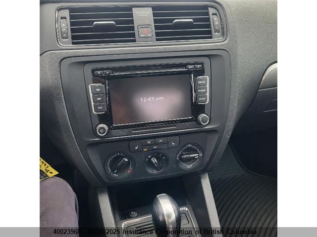 3VW2K7AJ2FM427394 Volkswagen Jetta