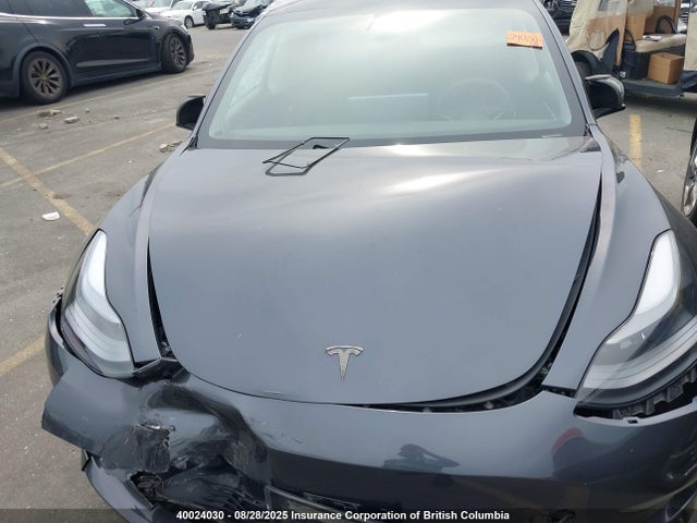 5YJ3E1EA7NF221318 Tesla MODEL 3